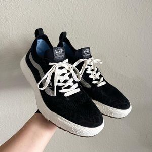 Vans UltraRange 10.5